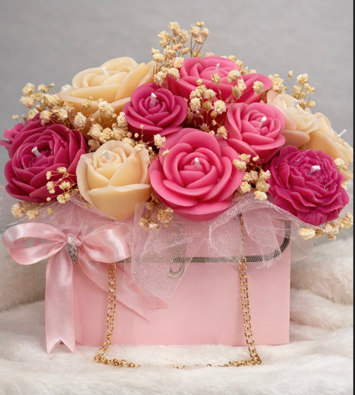 Cesta Bouquet de Velas Rosa – Elegancia en Cada Detalle
